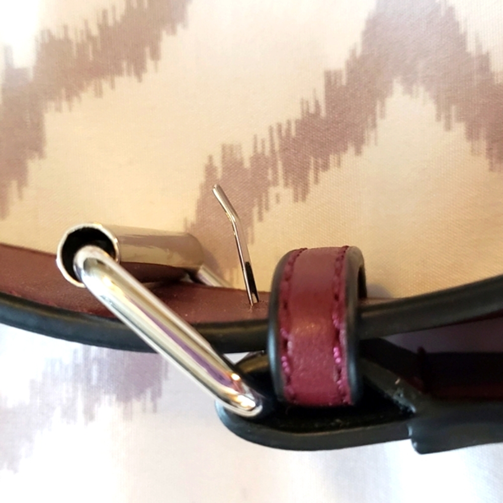 Calvin Klein Bella Adjustable Crossbody - Picture 12 of 17
